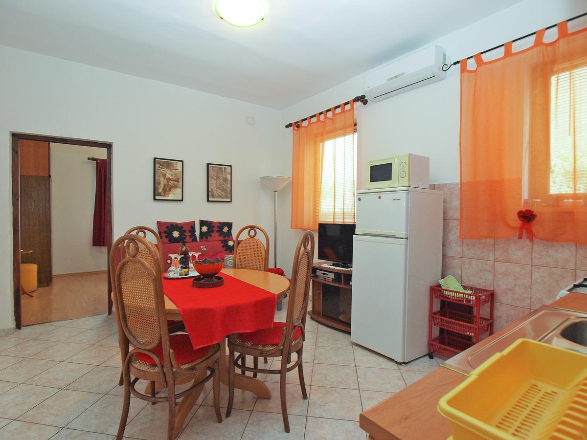 Apartment Vladimira 1569 Πούλα Εξωτερικό φωτογραφία