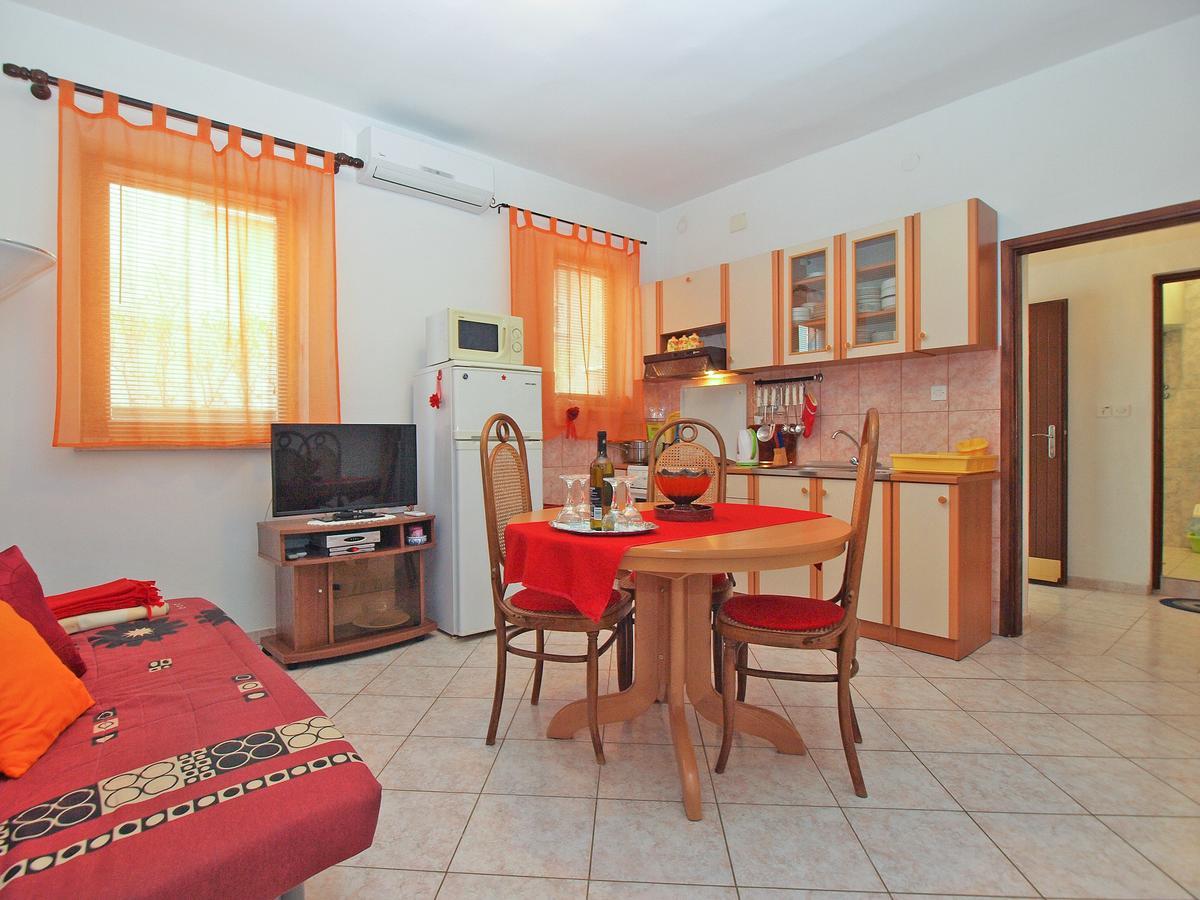 Apartment Vladimira 1569 Πούλα Εξωτερικό φωτογραφία