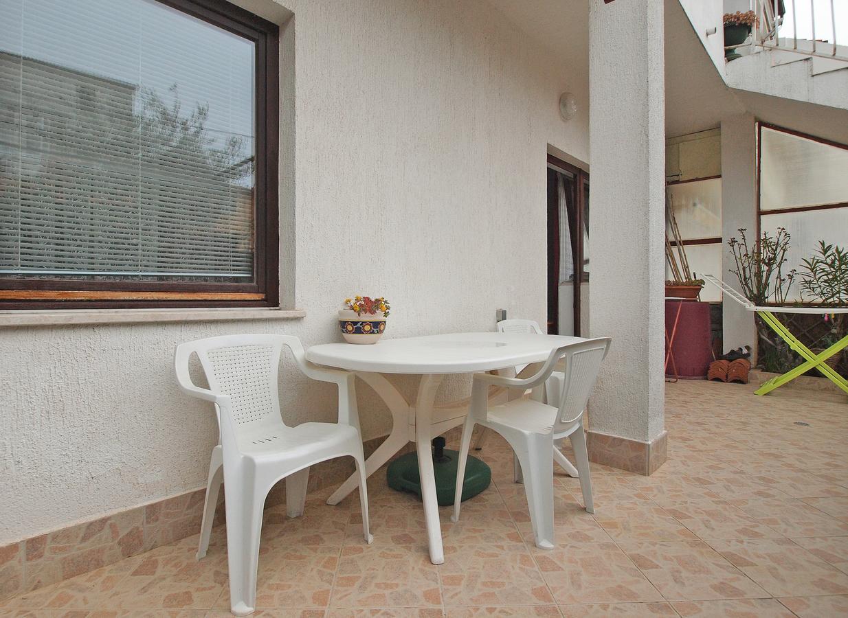 Apartment Vladimira 1569 Πούλα Εξωτερικό φωτογραφία